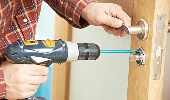 Lock Repair: Professional Locksmith Services